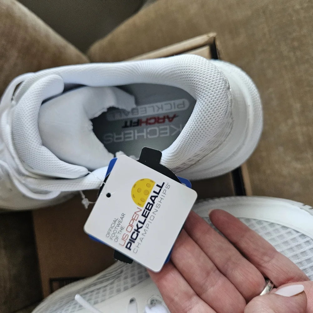 Skechers White Pickleball Sneakers Sz10. NWT - Picture 3 of 10